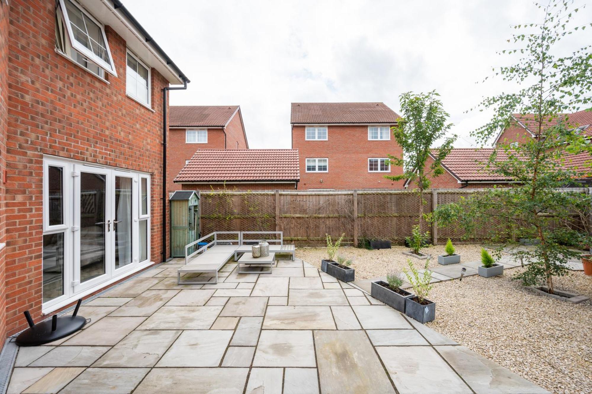 Pensión Close To Warwick - Clover Way By Ty Sa *